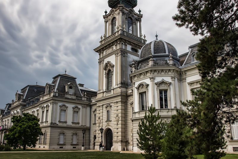 Seaside Palaces